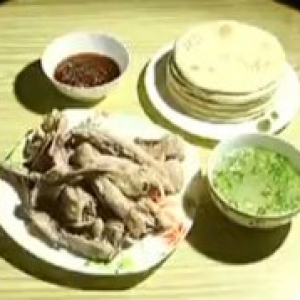 清炖羊排蘸酱